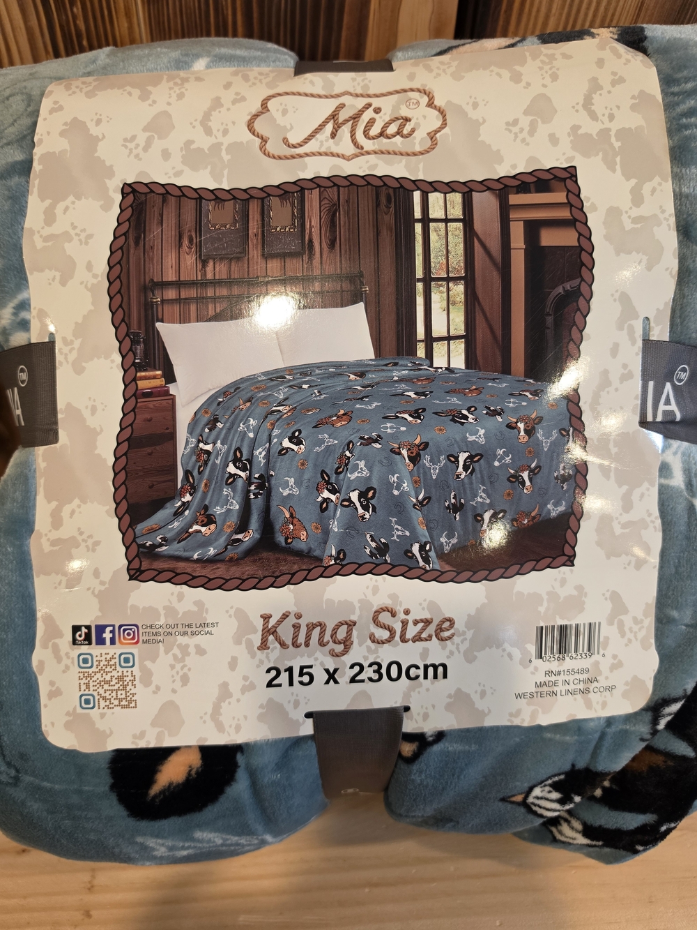 Mia King Size Plush Throw Blanket - Blue Cow Print